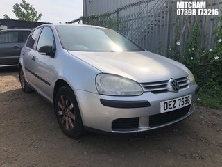 Location: Mitcham - 2007 VOLKSWAGEN GOLF FSI S 5 Door Hatchback REG: OEZ7596, Keys: No, MOT Expiry date: 23/05/2025, 1598 Petrol, 6 Speed Manual Petrol, Former Keepers: 6