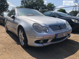Location: Mitcham - 2006 MERCEDES C180 K SPORT EDITION AUTO Coupe REG: OX06XOX, Keys: No, MOT Expiry date: 29/03/2023, 1796 Petrol, 5 Speed Auto Petrol, Former Keepers: 7