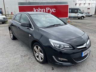 Location: South Wales - 2013 VAUXHALL ASTRA SRI CDTI AUTO 5 Door Hatchback REG: HY13MVZ, Keys: No, MOT Expiry date: 19/06/2024, 1956 Diesel, 6 Speed Auto Diesel, Former Keepers: 3
