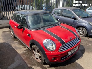 NOTE: ATF Registered Buyers ONLY - Location:  Hayes - 2009 MINI COOPER 3 Door Hatchback REG: LO09FEK, Keys: No, MOT Expiry date: 01/03/2025, 1598 Petrol, 6 Speed Manual Petrol, Former Keepers: 8