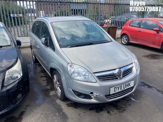 Location:  Hayes - 2011 VAUXHALL ZAFIRA DESIGN MPV REG: DY11UHK, Keys: No, MOT Expiry date: 28/08/2025, 1796 Petrol, 5 Speed Manual Petrol, Former Keepers: 5