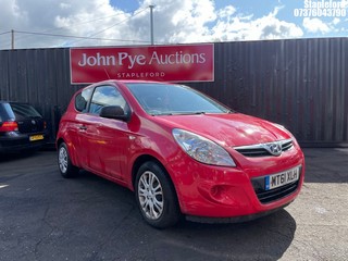 Location: Stapleford - 2012 HYUNDAI I20 CLASSIC 3 Door Hatchback REG: MT61XLH, Keys: Yes, MOT Expiry date: 18/02/2025, 1248 Petrol, 5 Speed Manual Petrol, Former Keepers: 4