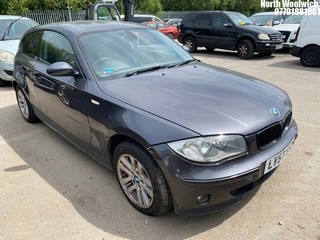Location: North Woolwich - 2007 BMW 118I SE 3 Door Hatchback REG: LV57SVO, Keys: No, MOT Expiry date: 01/12/2025, 1995 Petrol, 6 Speed Manual Petrol, Former Keepers: 8
