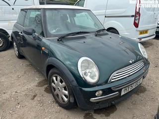 Location: North Woolwich - 2001 MINI MINI COOPER 3 Door Hatchback REG: HY51UFU, Keys: No, MOT Expiry date: 16/02/2025, 1598 Petrol, 5 Speed Manual Petrol, Former Keepers: 5