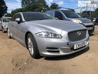 Location: Mitcham - 2011 JAGUAR XJ PREMIUM LUXURY V6 D A 4 Door Saloon REG: CV11GPU, Keys: No, MOT Expiry date: 07/08/2019, 2993 Diesel, 6 Speed Auto Diesel, Former Keepers: 4