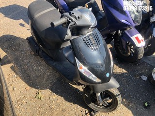 Location: Mitcham - 2016 PIAGGIO ZIP 50 2T Moped REG: LM16WTJ, Keys: No, MOT Expiry date: , 49 Petrol, AUTOMATIC, Former Keepers: 3