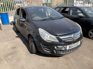 Location:  Hayes - 2013 VAUXHALL CORSA EXCLUSIV AC S-A 5 Door Hatchback REG: BG13UST, Keys: No, MOT Expiry date: 25/11/2025, 1229 Petrol, 5 Speed Semi Auto Petrol, Former Keepers: 15