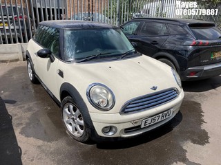 Location:  Hayes - 2007 MINI COOPER 3 Door Hatchback REG: EJ57HVU, Keys: No, MOT Expiry date: 24/01/2025, 1598 Petrol, 6 Speed Manual Petrol, Former Keepers: 4