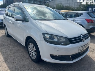 Location: North Woolwich - 2011 VOLKSWAGEN SHARAN SE BMOTION TECH TS MPV REG: LX11KYA, Keys: No, MOT Expiry date: 22/02/2025, 1390 Petrol, AUTOMATIC, Former Keepers: 1