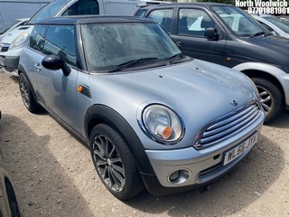 Location: North Woolwich - 2006 MINI COOPER 3 Door Hatchback REG: WL56JYK, Keys: No, MOT Expiry date: 03/06/2026, 1598 Petrol, 6 Speed Manual Petrol, Former Keepers: 7
