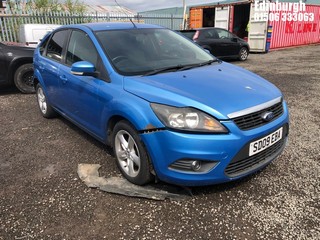 Location: Edinburgh - 2009 FORD FOCUS ZETEC 100 5 Door Hatchback REG: SD09EBA, Keys: Yes, MOT Expiry date: 10/12/2025, 1596 Petrol, 5 Speed Manual Petrol, Former Keepers: 6