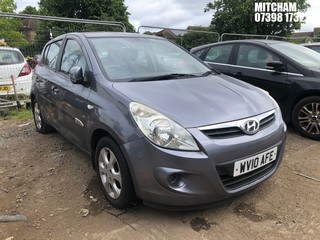 Location: Mitcham - 2010 HYUNDAI I20 COMFORT 5 Door Hatchback REG: WV10AFE, Keys: No, MOT Expiry date: 06/09/2025, 1396 Petrol, 5 Speed Manual Petrol, Former Keepers: 6