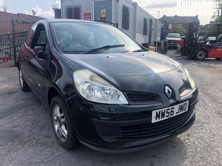 Location: Nottingham - 2007 RENAULT CLIO EXTREME 3 Door Hatchback REG: MW56JMO, Keys: No, MOT Expiry date: 27/08/2025, 1149 Petrol, 5 Speed Manual Petrol, Former Keepers: 6