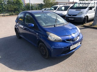 Location: Brentwood - 2007 TOYOTA AYGO BLUE MM VVT-I 5 Door Hatchback REG: EK57HDF, Keys: No, MOT Expiry date: 18/02/2025, 998 Petrol, 4 Speed Semi Auto Petrol, Former Keepers: 4