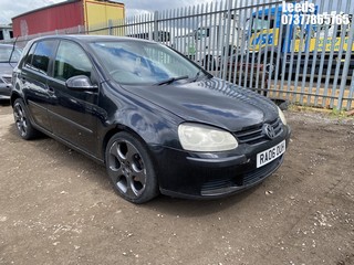 Location: Leeds - 2006 VOLKSWAGEN GOLF TDI SE 5 Door Hatchback REG: RA06OUH, Keys: No, MOT Expiry date: 02-01-2026, 1900 Diesel, 5 Speed Manual Diesel, Former Keepers: 4