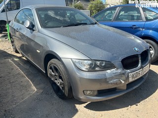 Location: North Woolwich - 2007 BMW 320I SE Convertible REG: KD57GGX, Keys: No, MOT Expiry date: 28/07/2025, 1995 Petrol, 6 Speed Manual Petrol, Former Keepers: 3