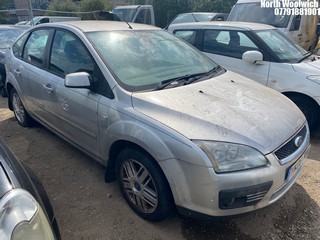 Location: North Woolwich - 2006 FORD FOCUS GHIA 5 Door Hatchback REG: YK06TUA, Keys: No, MOT Expiry date: 30/10/2024, 1596 Petrol, 5 Speed Manual Petrol, Former Keepers: 4
