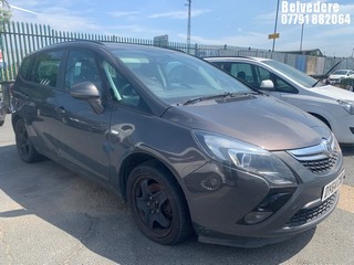 Location: Belvedere - 2014 VAUXHALL ZAFIRA TOURER EXCLUSIV MPV REG: DY64CXB, Keys: No, MOT Expiry date: 15/04/2025, 1796 Petrol, 5 Speed Manual Petrol, Former Keepers: 3