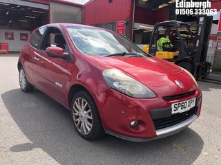 Location: Edinburgh - 2010 RENAULT CLIO DYNAMIQUE TOMTOM DCI 3 Door Hatchback REG: SP60XPY, Keys: Yes, MOT Expiry date: 29/10/2025, 1461 Diesel, 5 Speed Manual Diesel, Former Keepers: 7