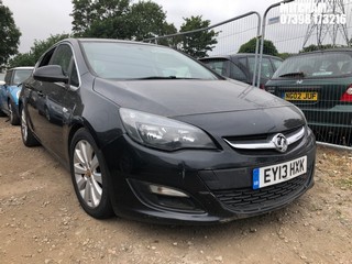 Location: Mitcham - 2013 VAUXHALL ASTRA TECH LINE CDTI ECOF 5 Door Hatchback REG: EY13HXK, Keys: No, MOT Expiry date: 10/02/2025, 1686 Diesel, 6 Speed Manual Diesel, Former Keepers: 5