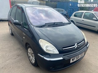 Location: Hull - 2008 CITROEN XSARA PICASSO DESIRE 16V Estate REG: MF58CEU, Keys: No, MOT Expiry date: 11/06/2025, 1587 Petrol, 5 Speed Manual Petrol, Former Keepers: 3