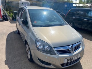 Location: Hull - 2011 VAUXHALL ZAFIRA SRI MPV REG: DS11ZYC, Keys: No, MOT Expiry date: 24/11/2025, 1796 Petrol, 5 Speed Manual Petrol, Former Keepers: 5