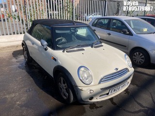 Location:  Hayes - 2008 MINI ONE Convertible REG: EN08HRU, Keys: No, MOT Expiry date: 05/06/2024, 1598 Petrol, 5 Speed Manual Petrol, Former Keepers: 4