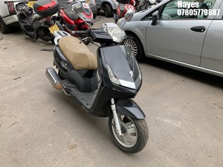 Location:  Hayes - 2012 PEUGEOT VIVACITY 3 125 4S SIXTIES Motorcycle REG: DK12EEF, Keys: No, MOT Expiry date: 09/08/2021, 124 Petrol, AUTOMATIC, Former Keepers: 4