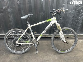 Location: Stapleford -  cBoardman COMP Push bike REG: BIKE1, Keys: No, MOT Expiry date: ,  , , Former Keepers: