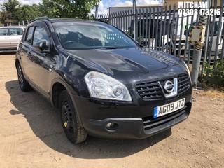 Location: Mitcham - 2009 NISSAN QASHQAI N-TEC 5 Door Hatchback REG: AG09JTZ, Keys: No, MOT Expiry date: 15/12/2024, 1997 Petrol, 6 Speed Manual Petrol, Former Keepers: 6