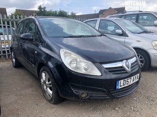 Location: Mitcham - 2007 VAUXHALL CORSA DESIGN 5 Door Hatchback REG: LD57AYA, Keys: No, MOT Expiry date: 13/06/2025, 1229 Petrol, 5 Speed Manual Petrol, Former Keepers: 6