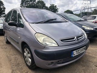 Location: Mitcham - 2003 CITROEN XSARA PICASSO SX 16V AUTO Estate REG: LT03HYM, Keys: No, MOT Expiry date: 10/04/2025, 1997 Petrol, 4 Speed Auto Petrol, Former Keepers: 4