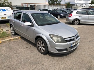 Location: Brentwood - 2006 VAUXHALL ASTRA BREEZE 5 Door Hatchback REG: BF06YOE, Keys: No, MOT Expiry date: 31/05/2025, 1598 Petrol, 5 Speed Manual Petrol, Former Keepers: 8