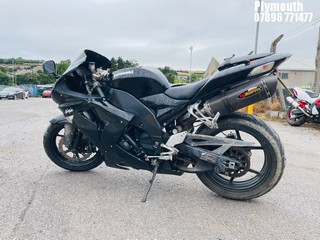 Location: Plymouth - 2007 KAWASAKI ZX 1000 D7F Motorcycle REG: AU07FNC, Keys: No, MOT Expiry date: 19/12/2025, 998 Petrol, , Former Keepers: 7