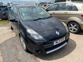 Location: Hull - 2011 RENAULT CLIO DYNAMIQUE TOMTOM 16V 3 Door Hatchback REG: NL11OZE, Keys: No, MOT Expiry date: 15/11/2024, 1149 Petrol, 5 Speed Manual Petrol, Former Keepers: 6
