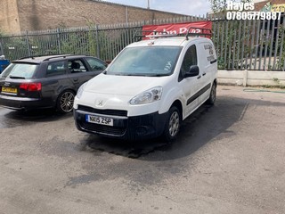 Location: Hayes - 2015 PEUGEOT PARTNER 850 S L1 HDI Panel Van REG: NX15ZSP, Keys: No, MOT Expiry date: 12/09/2025, 1560 Diesel, 5 Speed Manual Diesel, Former Keepers: 5