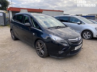 Location: Leeds - 2014 VAUXHALL ZAFIRA TOURER SE CDTI ECO 	 MPV REG: FJ14YLX, 1956cc DIESEL, 6 SPEED MANUAL DIESEL, Former Keepers: 11, Keys: No, MOT: Expiry date14-08-2025
