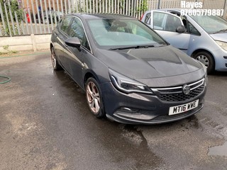 Location: Hayes - 2016 VAUXHALL ASTRA SRI 5 Door Hatchback REG: MT16WWE, Keys: No, MOT Expiry date: 23/10/2025, 1399 Petrol, 5 Speed Manual Petrol, Former Keepers: 4