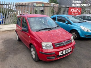 Location: Hayes - 2009 FIAT PANDA DYNAMIC ECO 5 Door Hatchback REG: RE09XRR, Keys: No, MOT Expiry date: 28/02/2026, 1242 Petrol, 5 Speed Manual Petrol, Former Keepers: 5