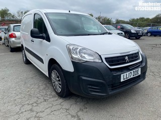 Location: Manchester - 2017 PEUGEOT PARTNER 850 S L1 BLUE HDI Panel Van REG: LL17DDE, 1560 Diesel, 5 Speed Manual Diesel, Former Keepers: 2, Keys: No, MOT Expiry date: 13/06/2025