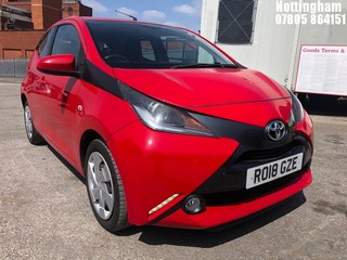 Location: Nottingham - 2018 TOYOTA AYGO X-PLAY VVT-I 5 DOOR HATCHBACK REG: RO18GZE, 998cc PETROL, 5 SPEED MANUAL PETROL, Former Keepers: 2, Keys: Yes, MOT Expiry date: 11/04/2026