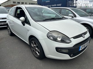 Location: Belvedere - 2012 FIAT PUNTO EVO GP 3 Door Hatchback REG: OY61XEU, Keys: No, MOT Expiry date: 26/11/2025, 1368 Petrol, 5 Speed Manual Petrol, Former Keepers: 7