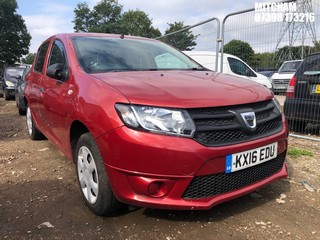 Location: Mitcham - 2016 DACIA SANDERO AMBIANCE TCE 5 Door Hatchback REG: KX16EDU, Keys: No, MOT Expiry date: 20/11/2025, 898 Petrol, 5 Speed Manual Petrol, Former Keepers: 2