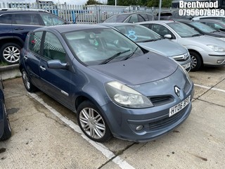 Location: Brentwood - 2006 RENAULT CLIO INITIALE 5 Door Hatchback REG: HT06BPO, Keys: No, MOT Expiry date: 30/10/2025, 1598 Petrol, 5 Speed Manual Petrol, Former Keepers: 6