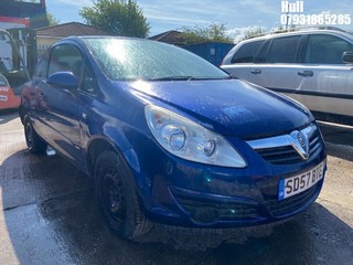 Location: Hull - 2007 VAUXHALL CORSA CLUB 3 Door Hatchback REG: SD57BTE, Keys: No, MOT Expiry date: 22/01/2025, 1229 Petrol, 5 Speed Manual Petrol, Former Keepers: 9
