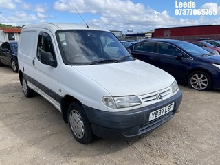 Location: Leeds - 2001 CITROEN BERLINGO 1.9D 600 Panel Van REG: Y837LSF, Keys: No, MOT Expiry date: 21-03-2025, 1868 Diesel, 5 Speed Manual Diesel, Former Keepers: 6