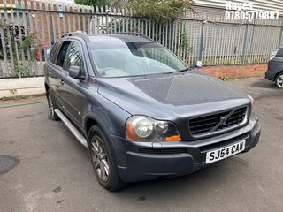 Location: Hayes - 2004 VOLVO XC 90 D5 SE AWD SEMI-AUTO Estate REG: SJ54CAW, Keys: No, MOT Expiry date: 17/04/2025, 2401 Diesel, , Former Keepers: 6
