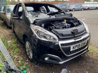 Location: Manchester - 2019 PEUGEOT 208 SIGNATURE PURETECH S/ 5 Door Hatchback REG: KP19CUH, 1199 Petrol, 5 Speed Manual Petrol, Former Keepers: 3, Keys: No, MOT Expiry date: 23/05/2025