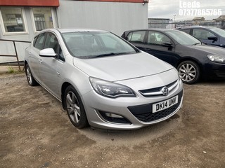 Location: Leeds - 2014 VAUXHALL ASTRA SRI 5 Door Hatchback REG: DK14UNV, Keys: No, MOT Expiry date: 29-10-2025, 1598 Petrol, 5 Speed Manual Petrol, Former Keepers: 6