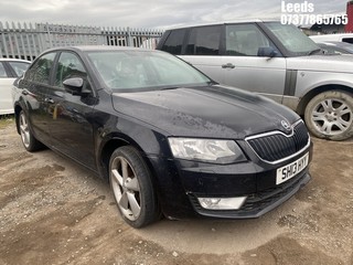 Location: Leeds - 2013 SKODA OCTAVIA ELEGANCE TDI CR S 5 Door Hatchback REG: SH13HYY, Keys: No, MOT Expiry date: 30-05-2025, 1968 Diesel, 6 Speed Semi Auto Diesel, Former Keepers: 6